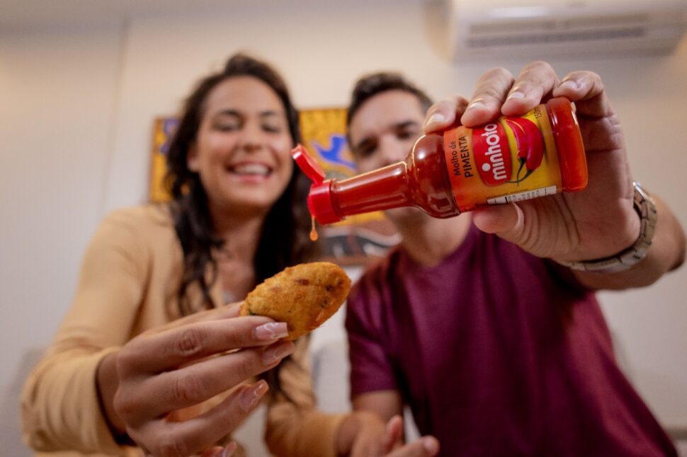 assistente virtual, Minhoto, Copa do Mundo, encontros futebol, receitas Mimi, organizar festa