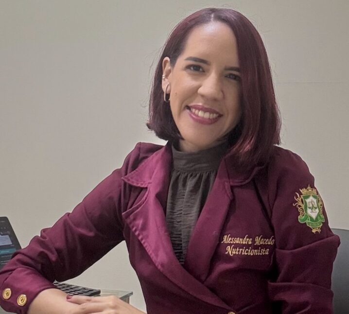 Doenças Inflamatórias Intestinais, Maio Roxo, Retocolite Ulcerativa, Doença de Crohn, diagnóstico DII, tratamento DII, acesso à saúde