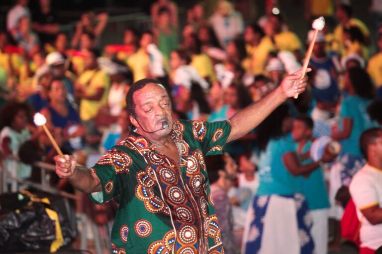 Naná Vasconcelos, maracatu Recife, Carnaval do Recife, Fundaj, cultura pernambucana
