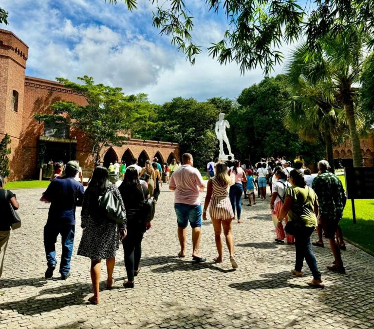 Instituto Brennand, entrada gratuita, museu Recife, Sexta Gratuita, cultura Pernambuco