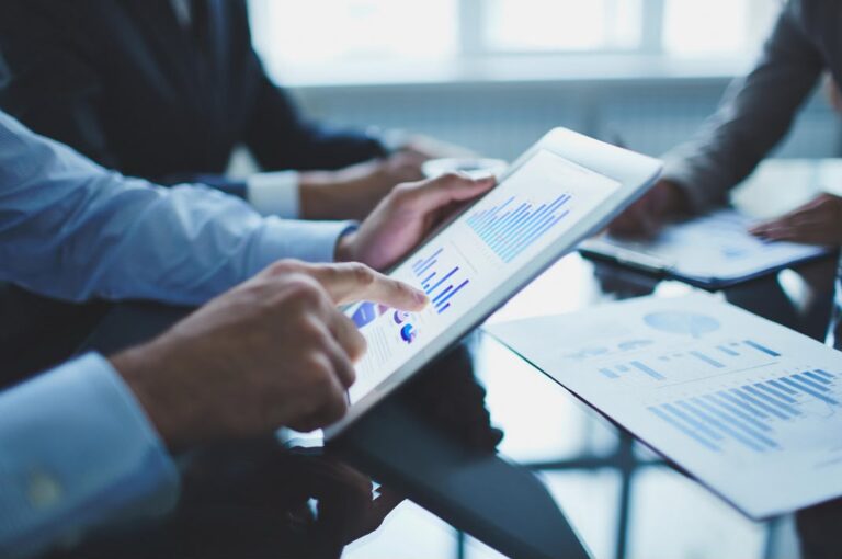 planejamento financeiro, metas financeiras, investimentos, juros elevados, XP, organização financeira