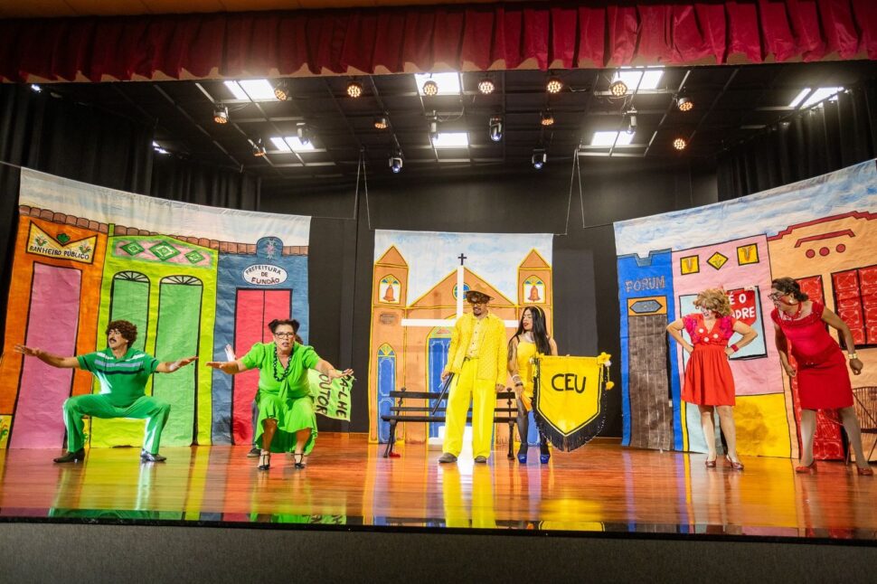 Comédia A Eleição, Teatro Apolo, política brasileira, Lourdes Ramalho, Diógenes Rodrigues, teatro nordestino