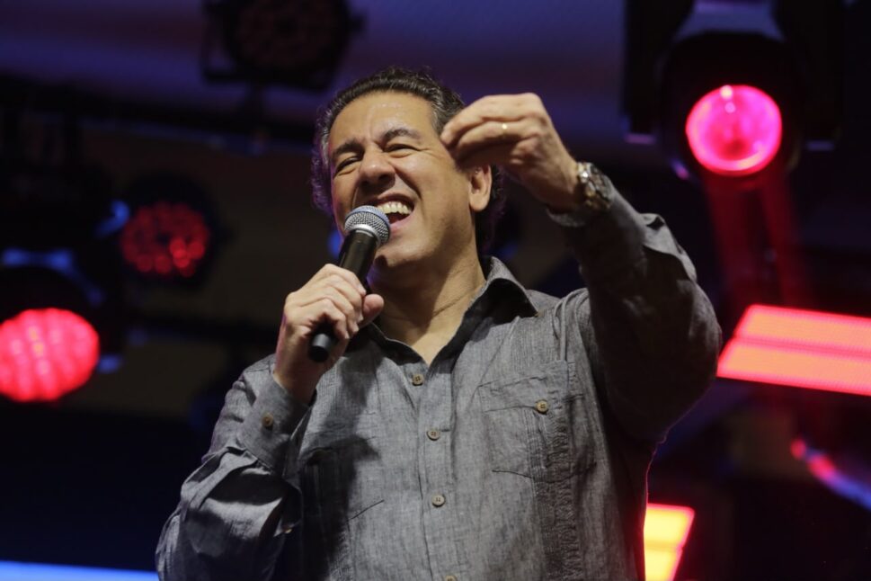 Dia dos Avós, RioMar Recife, Altemar Dutra Jr, show gratuito, música romântica, programação cultural