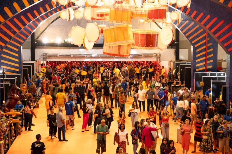 Fenearte, Pernambuco Centro de Convenções, programação cultural, eventos em Olinda, turismo de negócios