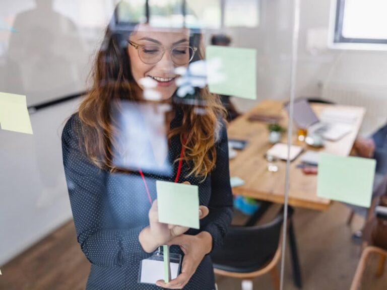 Empreendedorismo universitário, Santander X Explorer, ODS ONU, formação prática, inovação, projetos estudantis