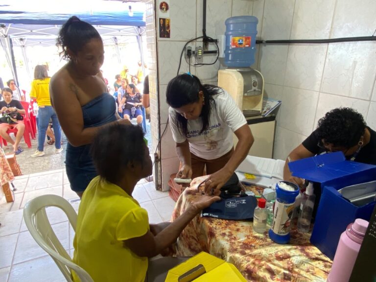 saúde idosa, Olinda, Dia Nacional da Pessoa Idosa, atendimento médico, vacinação, testes rápidos, bem-estar