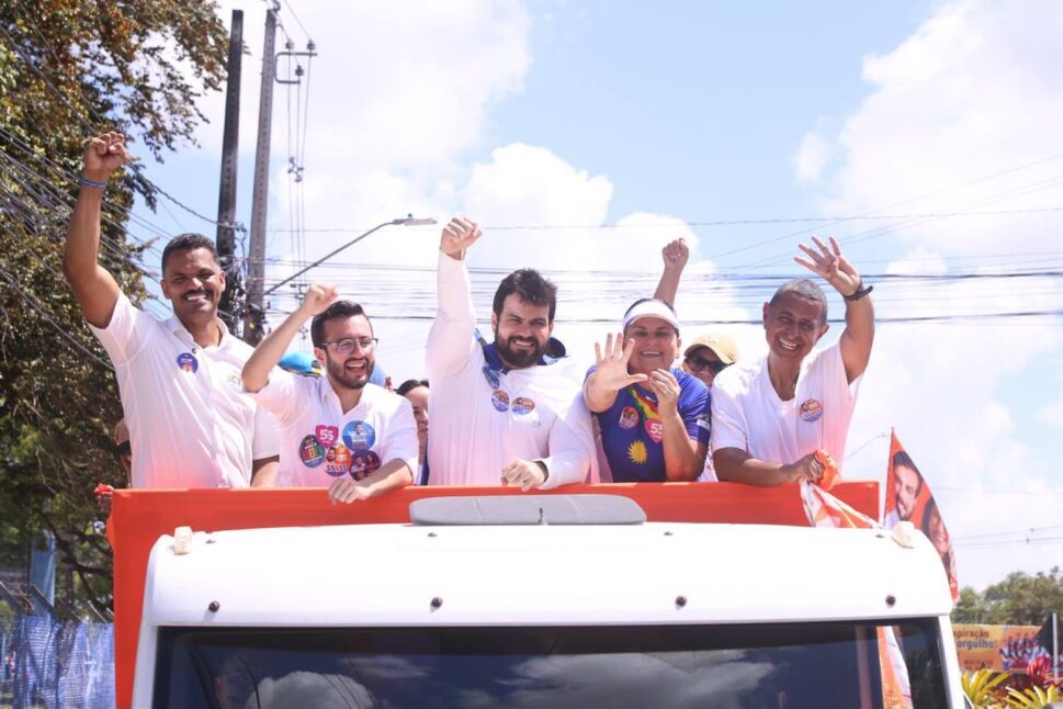 César Ramos, carreata Igarassu, campanha eleitoral, Raquel Lyra, Elcione Ramos, PSD
